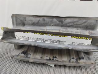 Воздухозаборник передний Discovery 2006 L319 AJ41