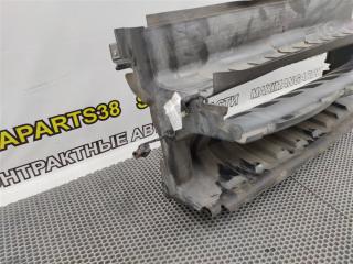 Воздухозаборник передний Discovery 2006 L319 AJ41