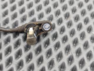 Датчик ABS передний правый Discovery 2006 L319 AJ41