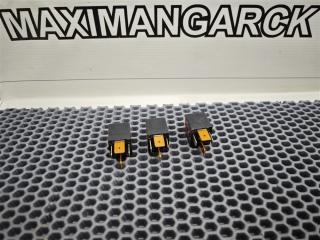 Фото запчасти реле MITSUBISHI OUTLANDER 2007 контрактная запчасть Запчасть реле MITSUBISHI OUTLANDER 2007