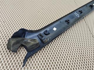 Молдинг лобового стекла передний левый Discovery 2006 L319 AJ41