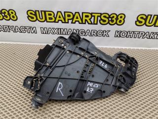 Запчасть кронштейн крепления фары передний правый VOLKSWAGEN TOUAREG 2008