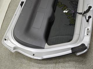 Дверь пятая Prius Alpha 2013 ZVW41 2ZRFXE