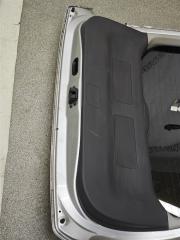 Дверь пятая Prius Alpha 2013 ZVW41 2ZRFXE