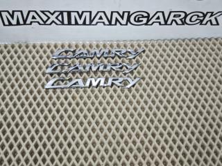 Эмблема Toyota Camry 2011