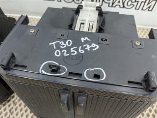 Бардачок NISSAN X-TRAIL NT30 QR20DE