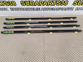Запчасть молдинг двери передний правый SUBARU FORESTER 2000