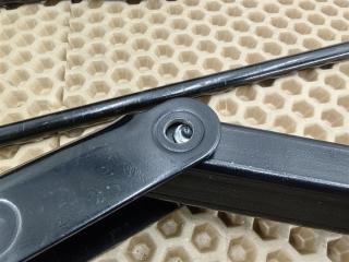 Домкрат Discovery 2006 L319 AJ41