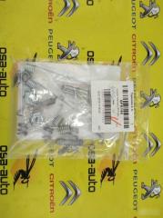 Запчасть комплект монтажный тормозных колодок задний Peugeot 206