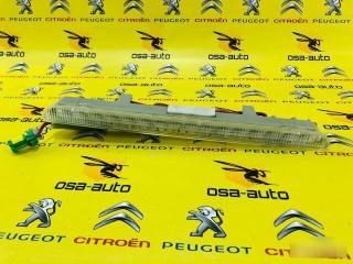 Фото запчасти фонарь стоп-сигнал дополнительный Peugeot 206 2005 контрактная запчасть Запчасть фонарь стоп-сигнал дополнительный Peugeot 206 2005