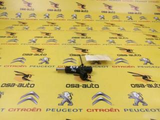 Фото запчасти форсунка топливная Peugeot 207 2008 контрактная запчасть Запчасть форсунка топливная Peugeot 207 2008