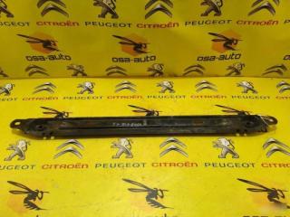 Фото запчасти кронштейн радиатора Peugeot 308 2012 контрактная запчасть Запчасть кронштейн радиатора Peugeot 308 2012