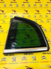 Запчасть стекло неподвижное правое Peugeot 3008 2012