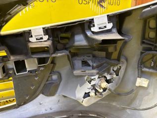 Бампер передний 207 2010