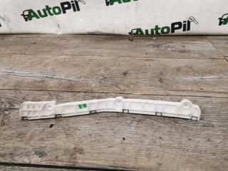 Запчасть клипса бампера задняя правая Mitsubishi Outlander 2006