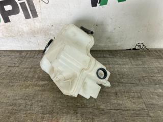 Запчасть бачок омывателя Toyota Prius 2004