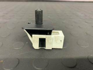 Концевой выключатель E-Class 2007 W211 M271