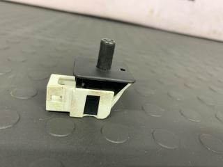 Концевой выключатель E-Class 2007 W211 M271