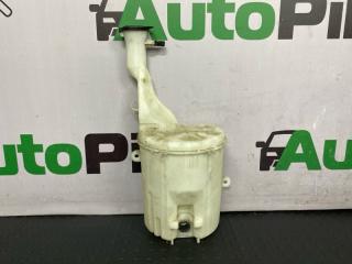Запчасть бачок омывателя Toyota Ist 2002