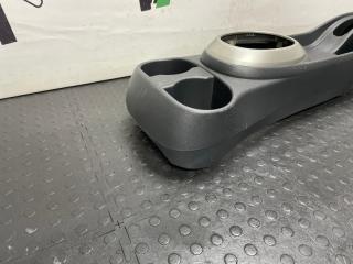 Консоль КПП Ist 2002 NCP61 1NZFE