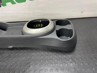 Консоль КПП Ist 2002 NCP61 1NZFE