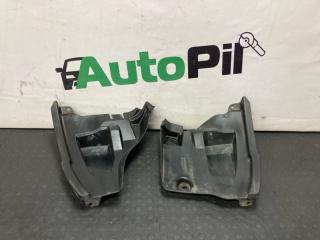 Подкрылок задний Toyota Avensis 2011