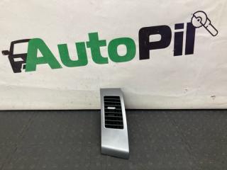 Запчасть дефлектор воздушный передний левый Mitsubishi Outlander 2009