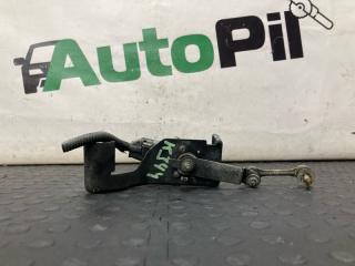 Датчик высоты дорожного просвета задний Toyota Prius 2004