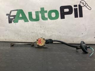 Датчик высоты дорожного просвета задний Toyota Avensis 2003