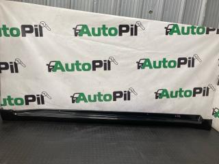 Накладка на порог правая Toyota Avensis 2011