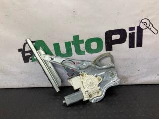 Стеклоподъемник задний правый Toyota Avensis 2005