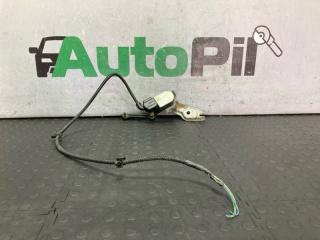 Датчик высоты дорожного просвета передний левый Volkswagen Touareg 2009