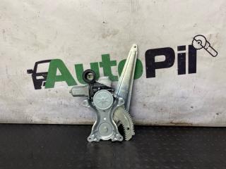 Стеклоподъемник задний правый Toyota Corolla Fielder 2013