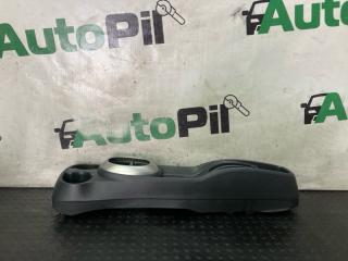 Запчасть подлокотник Toyota Ist 2003