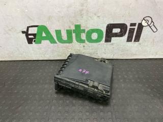 Запчасть блок предохранителей Volkswagen Passat 2011