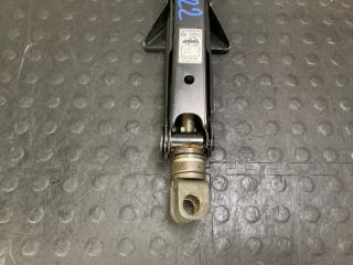 Домкрат Ist 2003 NCP65 1NZFE