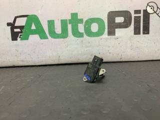 Запчасть дмрв Toyota Avensis 2011