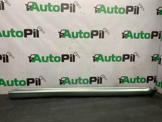 Накладка на порог правая Subaru Forester 2006