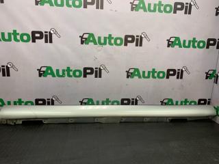 Накладка на порог левая Toyota Avensis 2007