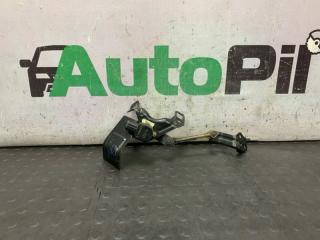 Датчик высоты дорожного просвета задний Toyota Estima 2009