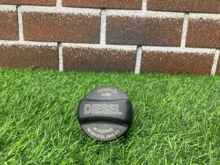 Фото запчасти пробка бензобака BMW 3-Series 2012 контрактная запчасть Запчасть пробка бензобака BMW 3-Series 2012