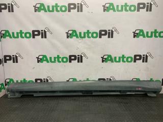 Накладка на порог правая Toyota Harrier 2006