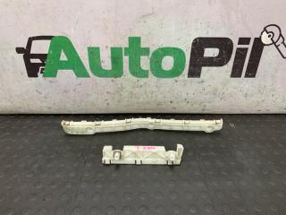 Запчасть клипса бампера задняя левая Mitsubishi Outlander 2010