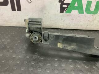 Кронштейн решетки радиатора E-Class 2014 W212 274.920