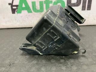 Блок предохранителей Pajero 2010 V98W 4M41