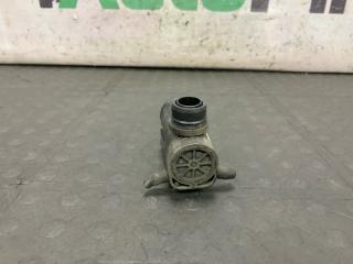 Насос омывателя Harrier 2001 ACU10W 2AZFE