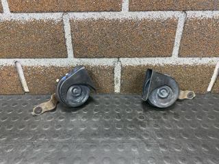 Фото запчасти сигнал звуковой Jeep Grand Cherokee 2013 контрактная запчасть Запчасть сигнал звуковой Jeep Grand Cherokee 2013