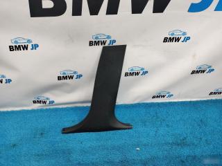 Обшивка стойки правая BMW 1