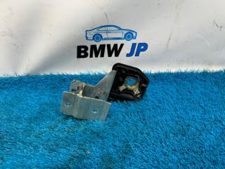Запчасть крепление радиатора BMW 3 2013