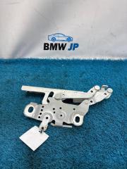 Запчасть петля капота левая BMW 1 2015 f20 N13B16A 41617286343 контрактная Петля капота левая BMW 1 2015 f20 N13B16A 41617286343 контрактная
